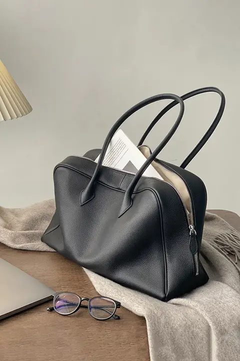 本革製 ショルダーバッグ【大容量・ボストンバッグ・通勤用・トートバッグ】