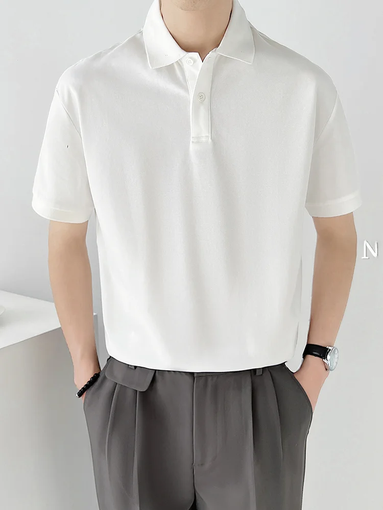 春服 メンズ | 微弾性素材とストレートフィットによるビジネスカジュアルスタイル