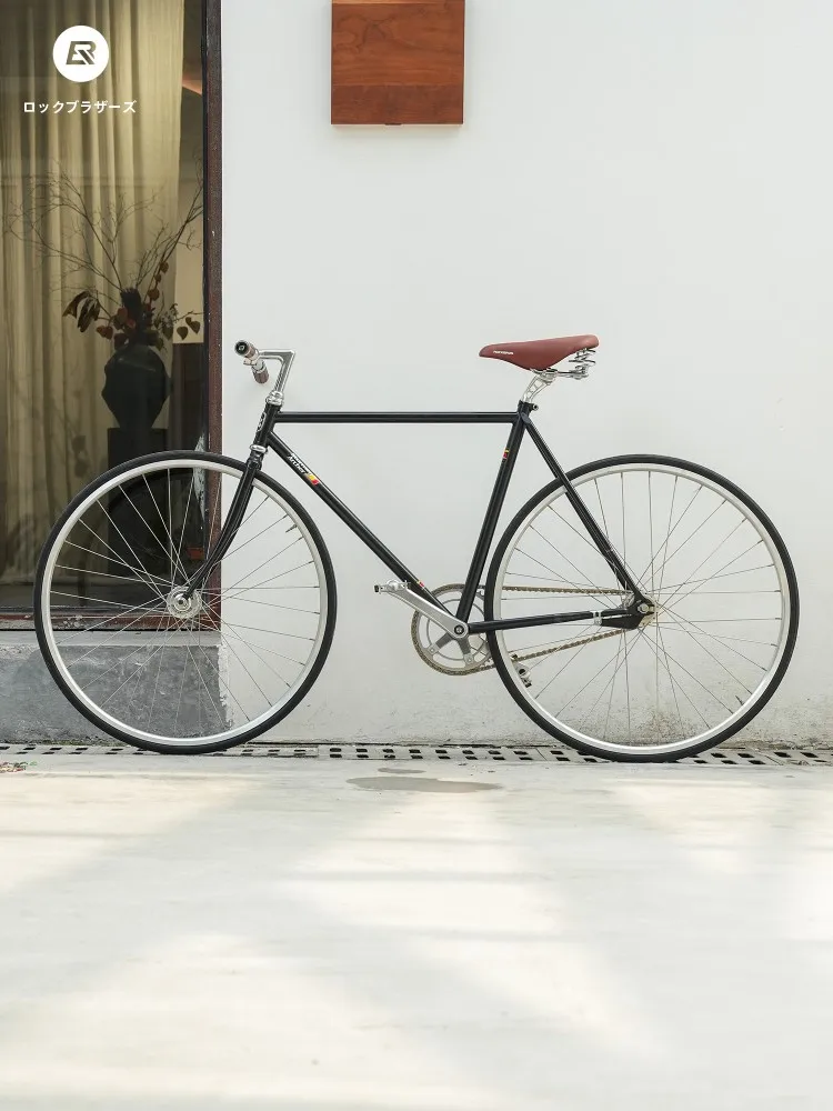 かっこいい自転車 大人向け シートで快適さを実現するレトロデザインのサドル