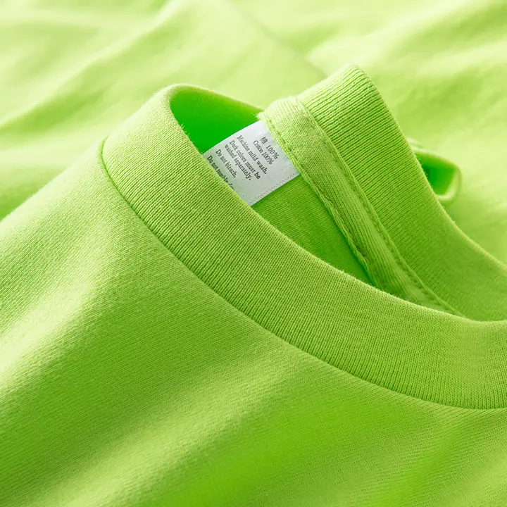 爽やかな薄緑色コットン短袖Tシャツ【ユニセックス・着回し自在・極上の柔らかさ】