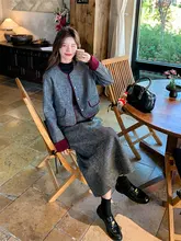 グレーのツイード風スカート【春秋用・女性・高級感あるデザイン・華やか】（セットアップ対応）