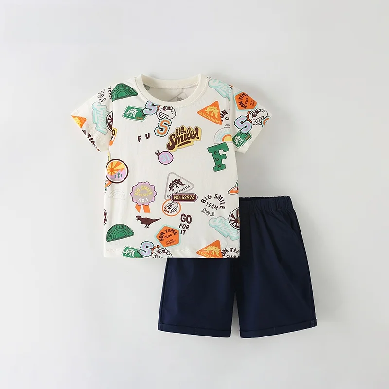 男の子用夏用挿絵付き半袖Tシャツ：3歳児向けカジュアルファッションの選定基準