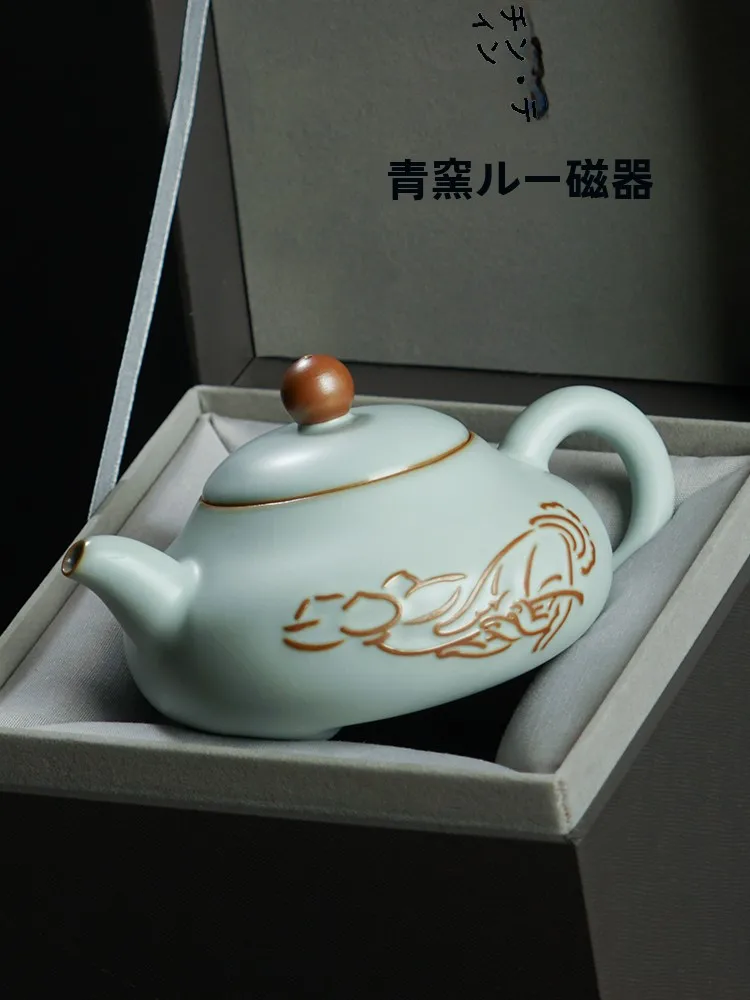 茶色青をどう選ぶ？その意味と、暮らしに溶け込むようなアイテムを紹介