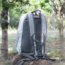 アウトドア用 超軽量 レディース登山リュック【軽量・旅行・デイパック】