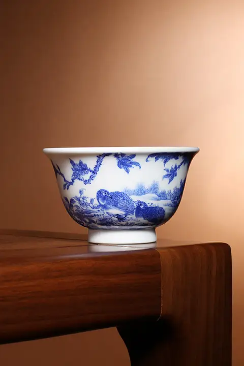 手描き青花の茶杯【景徳鎮製・精巧なデザイン・功夫茶用】