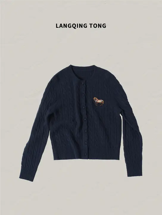 美利奴羊毛のカラフル刺繍入りクルーネックニットカーディガン【春季ファッション】