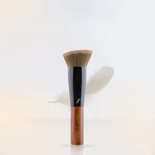 極上の柔らかさのファンデーションブラシ【ポアブラシ・軽量・携帯用】