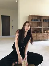 復古デザインのスーツベストとハイウエストワイドレッグパンツ（セットアップ対応）