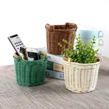 リモコン収納にも最適！手編み藤製ミニ収納バスケット【観葉植物用・デスク上整理】