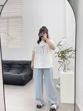 軽やかなデザインのハイウエストデニムパンツ【夏用・フィット・ワイドレッグ・極上の柔らかさ】（セットアップ対応）