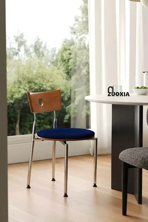 ヴィンテージデザインの木製ダイニングチェア【無垢材・ステンレス製・用】