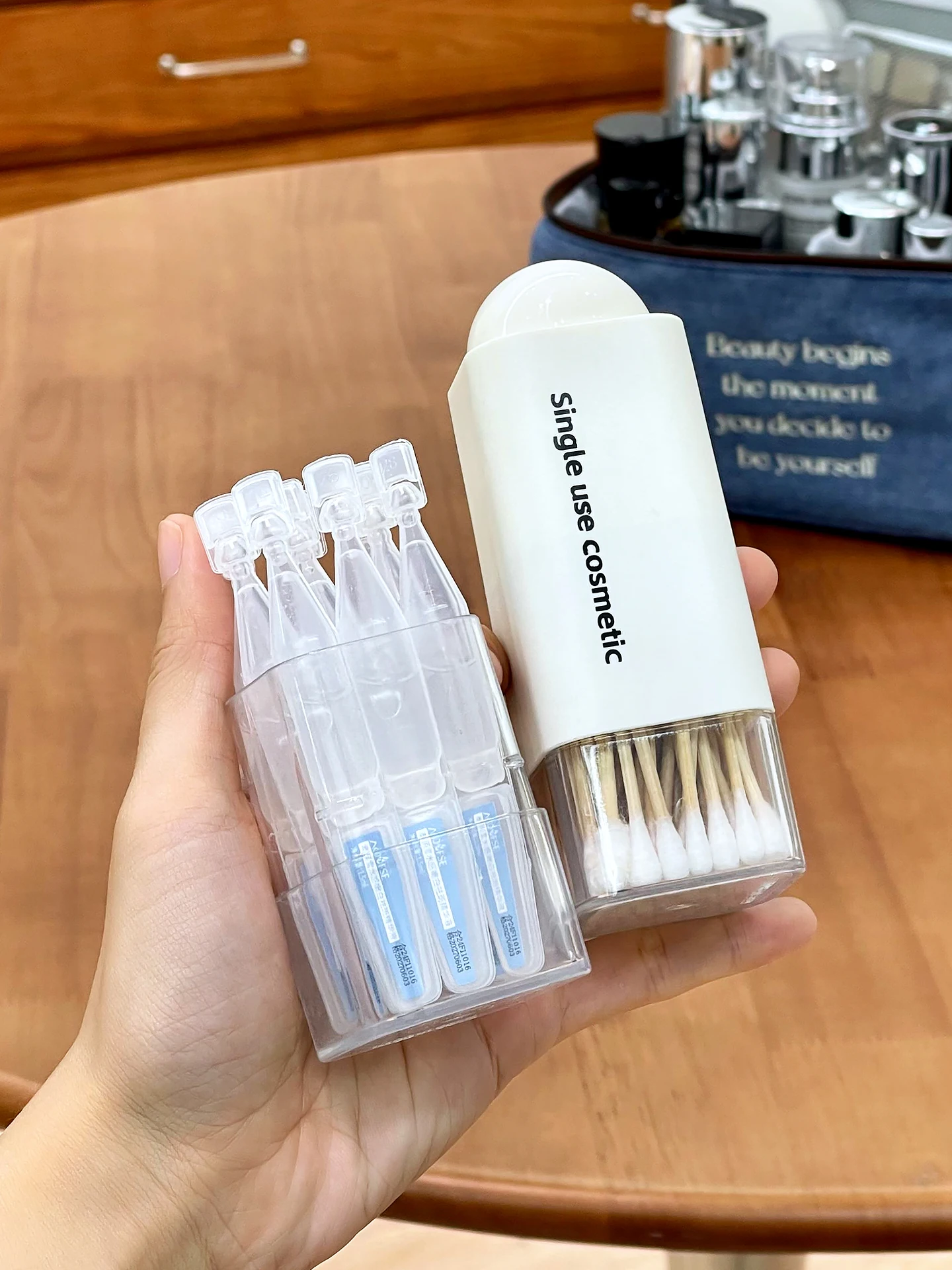 ミニポータブル収納ボックス：プラスチックパックの実用性と使い方