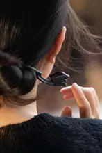 高級感ある黒檀製ヘアピン【古風・狐デザイン・ビジネスシーン対応】