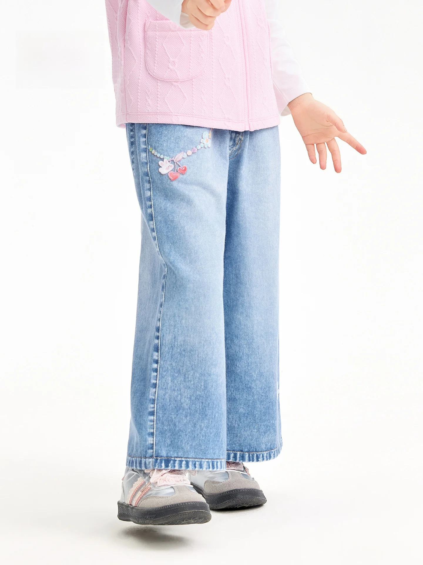 キッズ用デニムパンツ【春用・ゆったり・ストレッチ素材】（セットアップ対応）の着こなしとサイズ選びのガイド