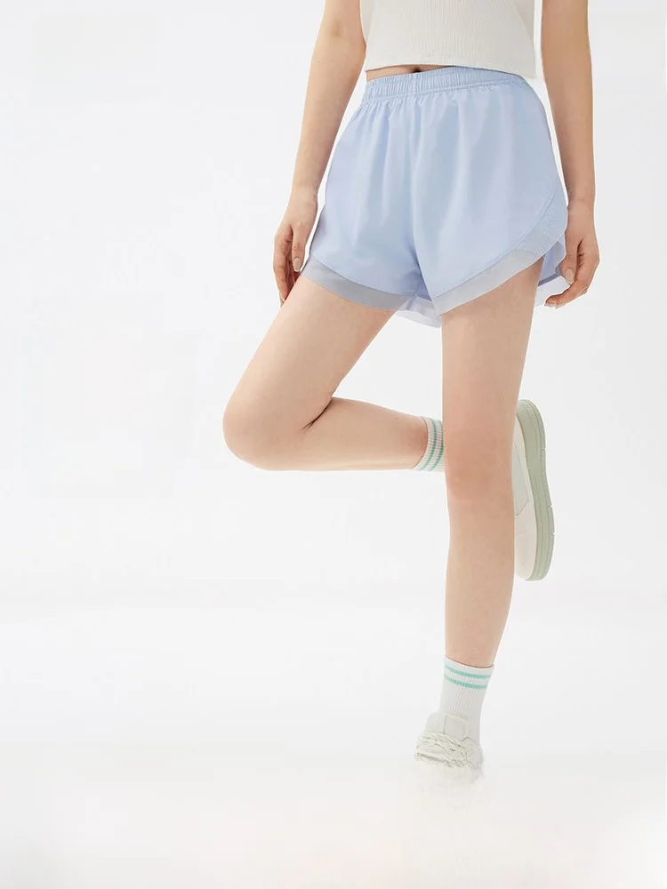 ランニングショートパンツを選ぶときに迷うのは、本当に通気性か？