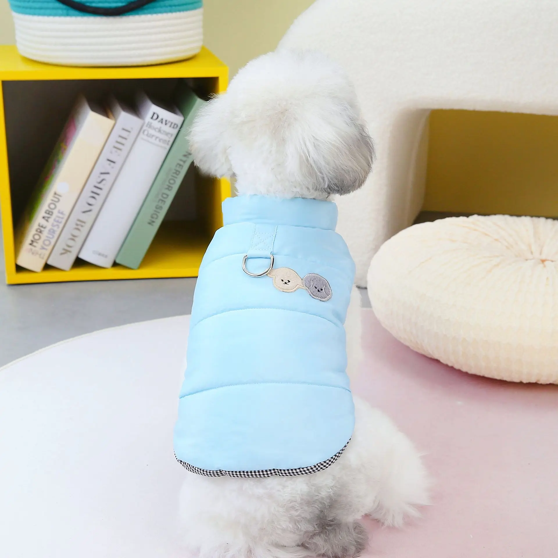 冬用犬服：暖かいコットンリード付き前足二本用厚手スタイルの実用性と選定基準