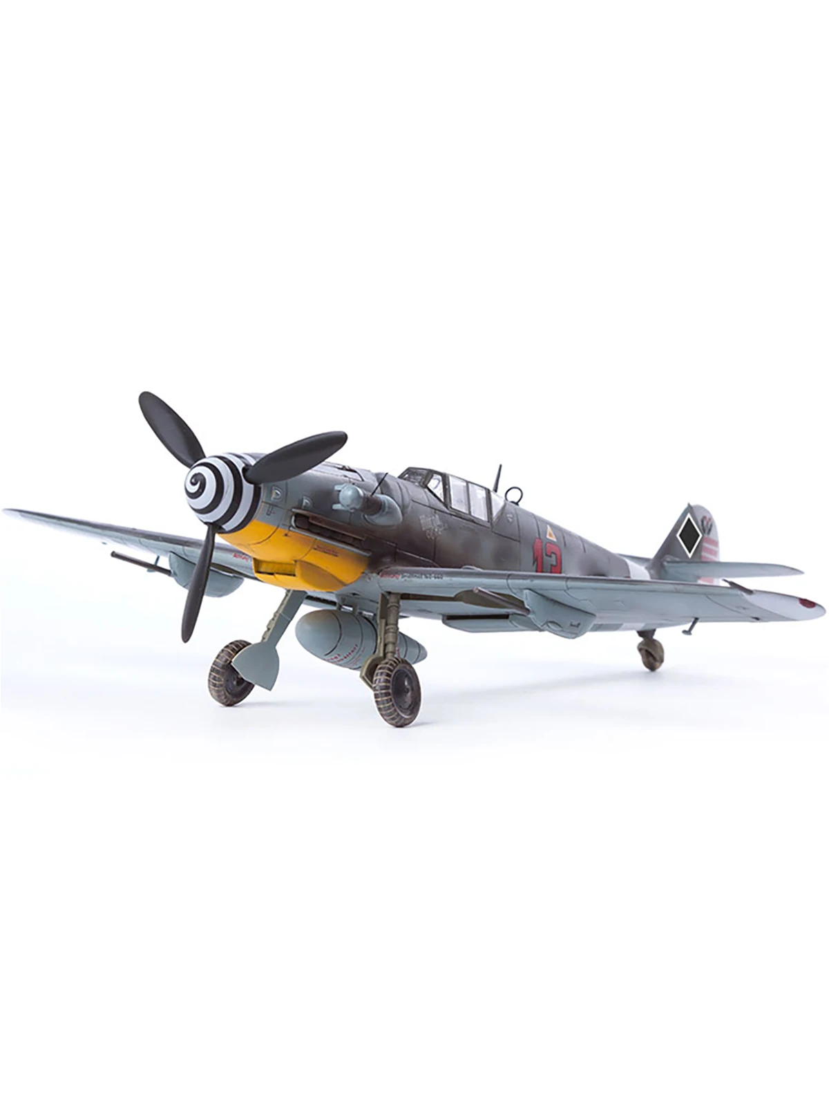 ストロー飛行機の作り方と原理を解説：ACADEMY愛德美戦闘機G6/G2型の実験的評価