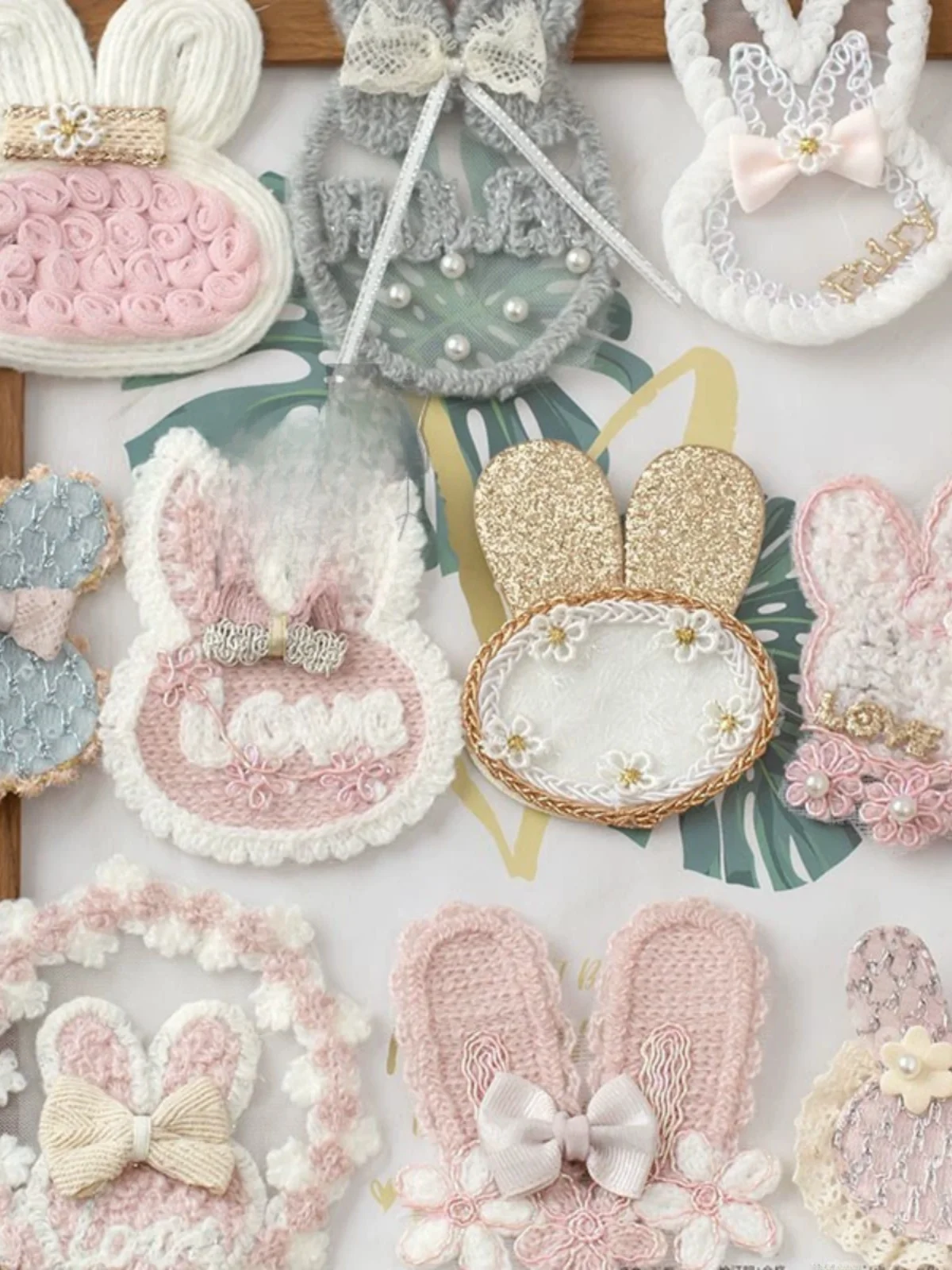 かわいいウサギのタオル刺繍ビーズ付き花飾り：手作りオーナメントの簡単な作り方と実用性