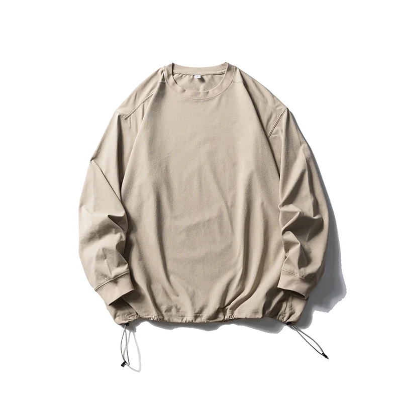 長袖Tシャツをどう選ぶ？春夏のカジュアルスタイルに最適なシンプルなアイテムとは