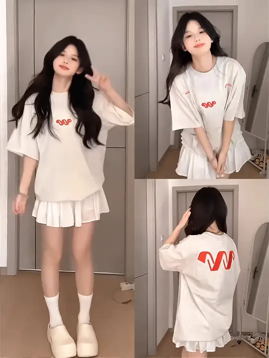 グレーのオーバーサイズ刺繍入りコットンTシャツ【半袖・ルーズフィット・カジュアルスタイル】