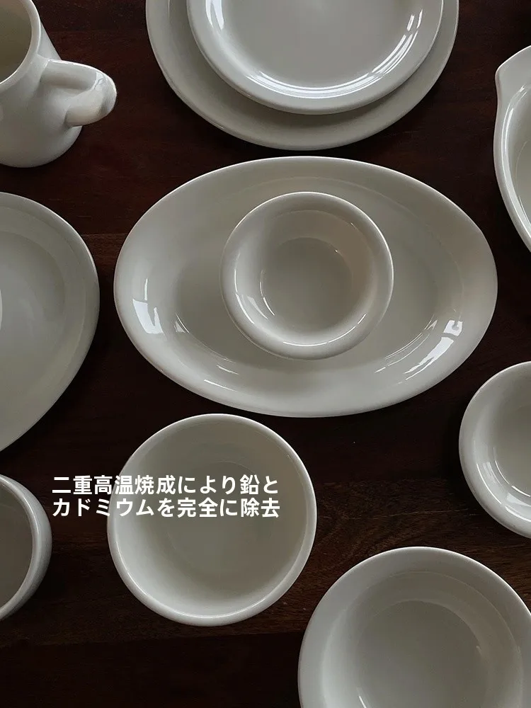 エレガントな乳白色陶器食器セット：テーブルセッティングの基本を実用的に実現