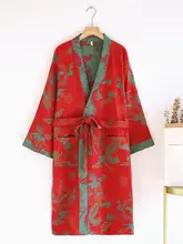 コットン二重ガーゼ製 着物風バスローブ【秋春用・フラワー刺繍・赤色】