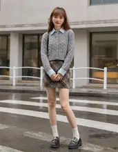グレーのニットセーター【韓国風・スリムデザイン・秋冬用】（セットアップ対応）