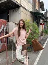 黒のVネックTシャツ【デザイン・夏用・短袖】