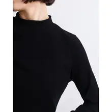 半高ネックの伸縮性抜群なニットトップス【ゆったりデザイン・秋冬用・長袖】