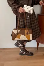 アートデザインのオリジナルショルダーバッグ【ボストン型・ヴィンテージスタイル・通勤用・クッション型】