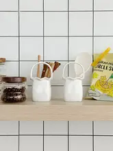 ムニ生活 シンプルな白い陶器の箸立て【家庭用・テーブルデコレーション】