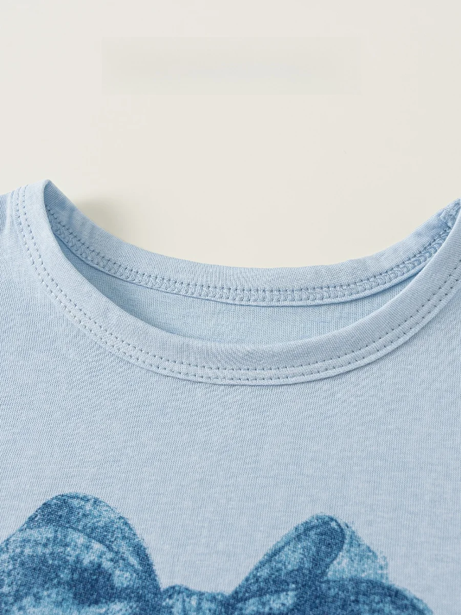 3歳 女の子 プレゼント おしゃれ どう選ぶ？シンプルでキュートなノースリーブTシャツがおすすめ