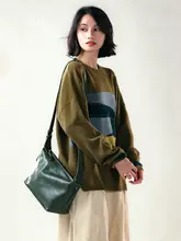 デザイナーによる配色ニットセーター【丸首・長袖・ウール混・秋用】