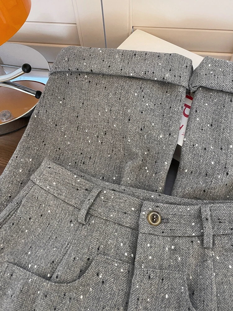 茶色の服に合うズボンは、どんな色がいいの？