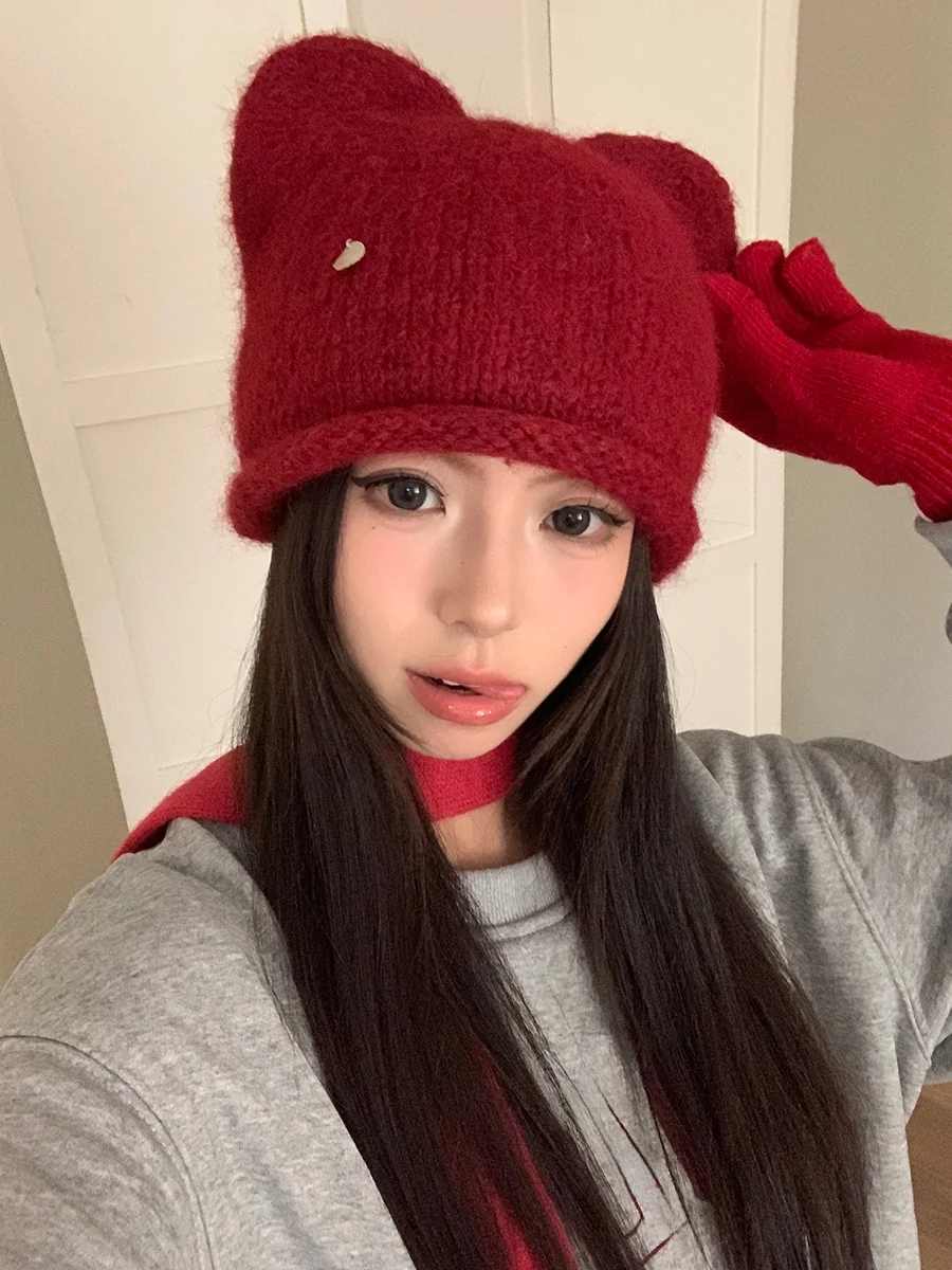 ニット帽を選びすぎて似合わない？可愛い猫耳ニット帽で解決する3つのポイントとは？