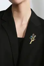 エレガントな水晶花デザインのブローチ【高級感・ウエスタンスーツ用・衣服アクセサリー】