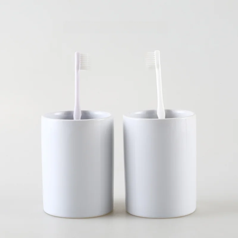 梅雨に備えて買うべき！陶器製花瓶と洗面カップの徹底解説