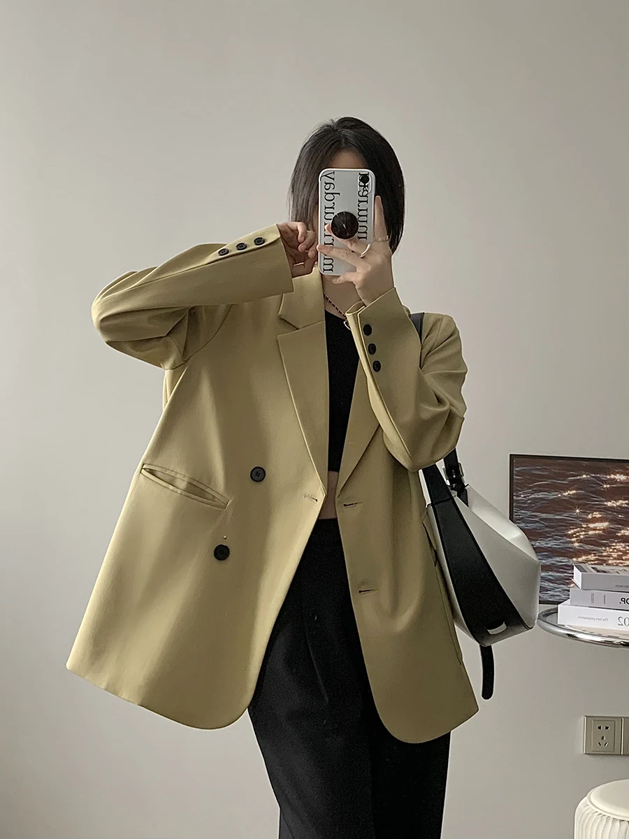 ブレザーとパーカーの「ダサい」は、本当にファッションの誤解なのか？