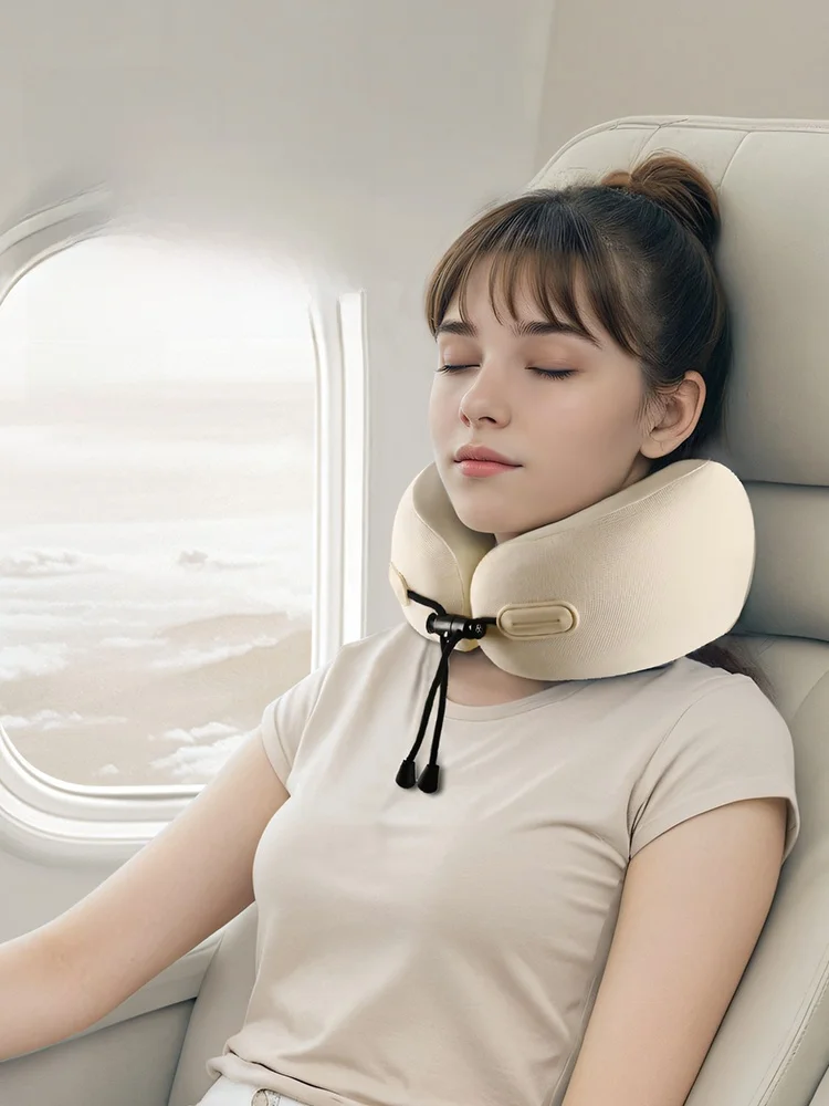 U字枕：旅行中实现颈椎支撑的高阶睡眠解决方案