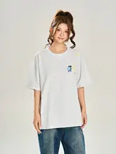 星の刺繍と透かしデザインのラウンドネック短袖Tシャツ【ユニセックス】