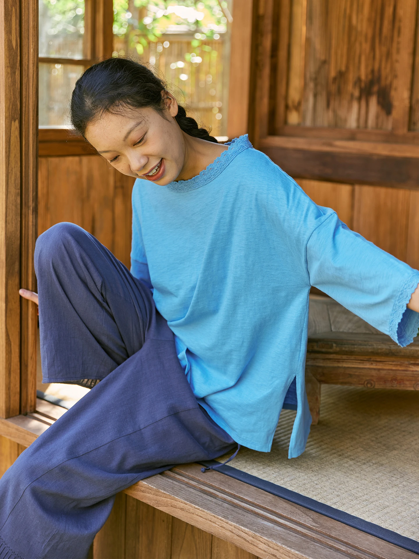 5月末にどんな服装が旬か？夏に向けた1本のルームウェアが、通勤スタイルを救う