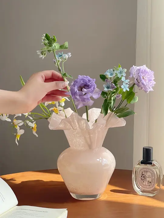 エレガントなデザインの透明ガラス花瓶【水耕植物用・デスクトップ装飾】