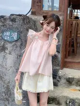 ピンクのフリーブ袖トップスと黄色のスカート【夏用・フルオープン対応】