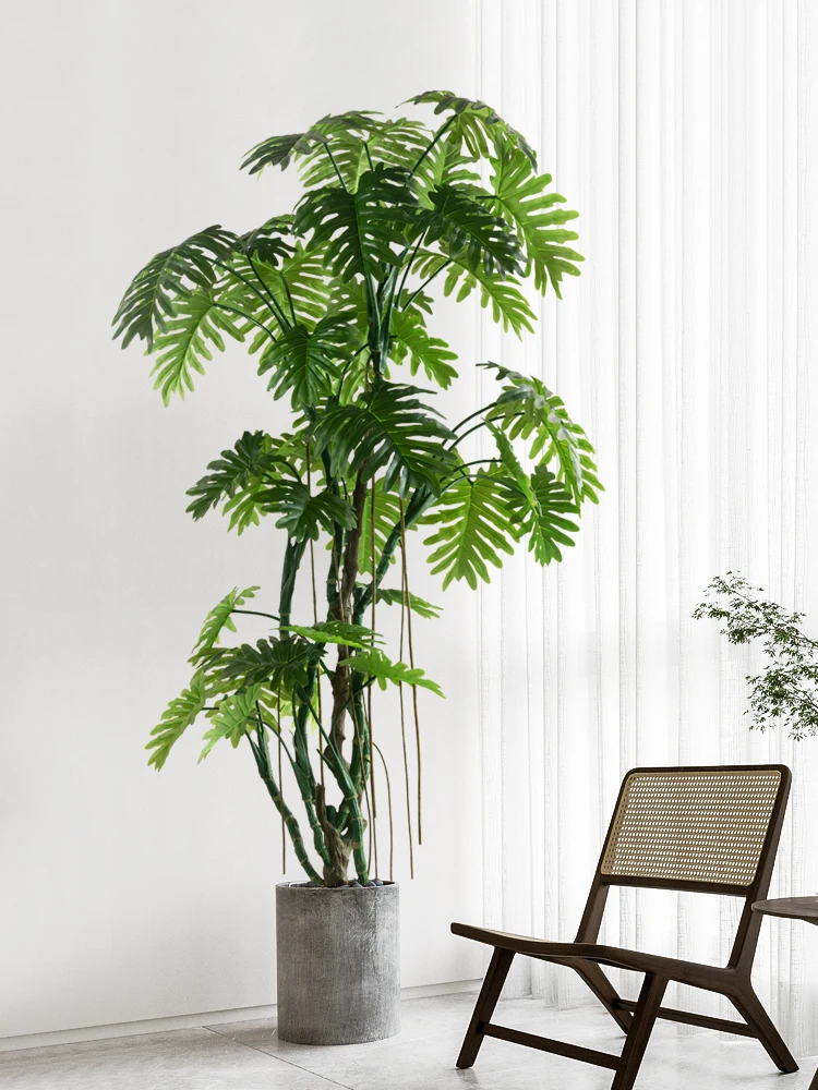 観葉植物を育てるのが難しい…初心者にぴったりの「フェイクグリーンプランツ」はどんなもの？