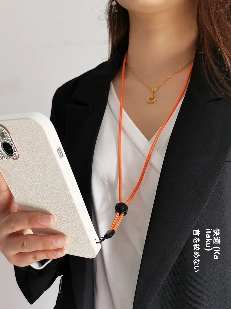 スマホにつけるストラップはどれが安全で便利なのか？