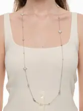 デザイン性に優れたロングネックレス【重ね付け対応・セレクトアクセサリー】