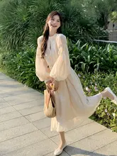 米色の美しい刺繍入り長袖ワンピース【中長丈・フレンチスタイル・ウエストリボン・スリムフィット】