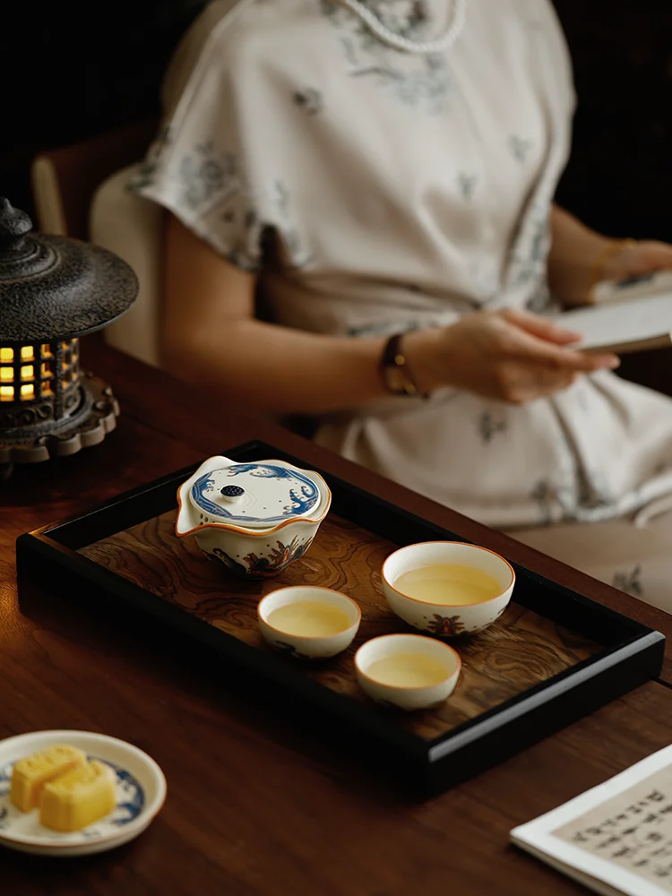 携帯式茶器セット：紀先生の陶器製三杯付き湯呑みがアウトドアや旅行で実用的な理由