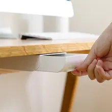 デスク下に貼り付けられる引き出し式ペン立て【隠し収納・文房具用】