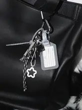 オリジナルデザインの黒白灰キーホルダー【パンツ掛け・バッグアクセサリー】